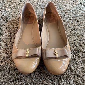 Nude Tory Burch Flats